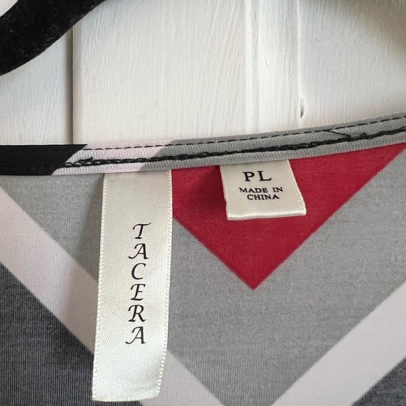 Women’s  dress - Picture 4 of 6